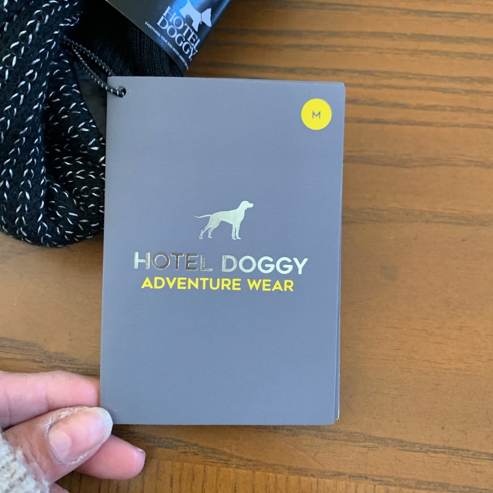 Hotel Doggy Adventure Wear - Hybrid Vest, Black. - Picture 9 of 10